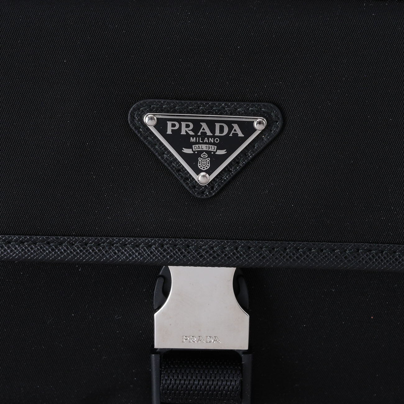 PRADA(USED)프라다 2NH011 포코노 버클 클러치 파우치